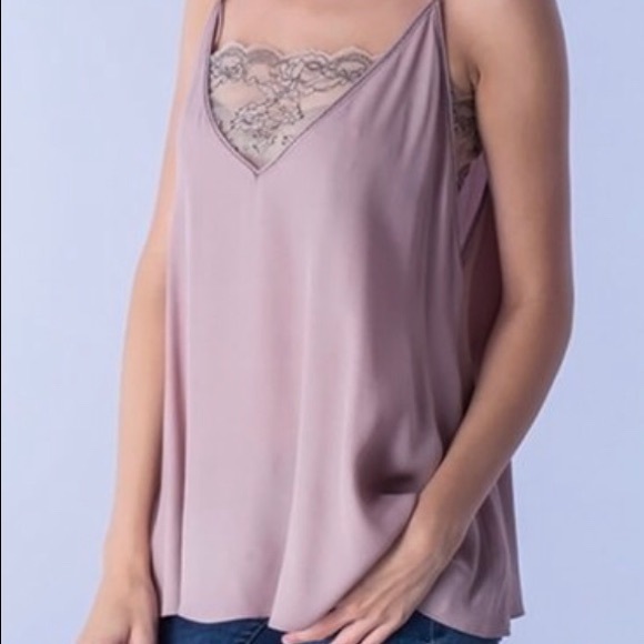 Lace panel tank - Picture 2 of 4